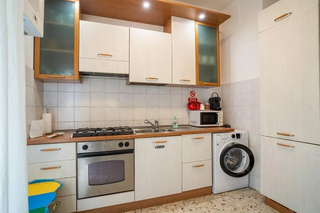 Terrazze Italiane City Center - Red Apartment Verona Italy