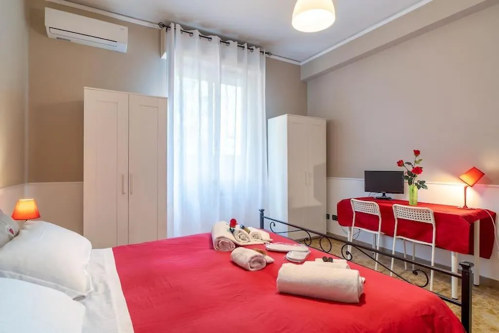 Terrazze Italiane City Center - Red Apartment Verona