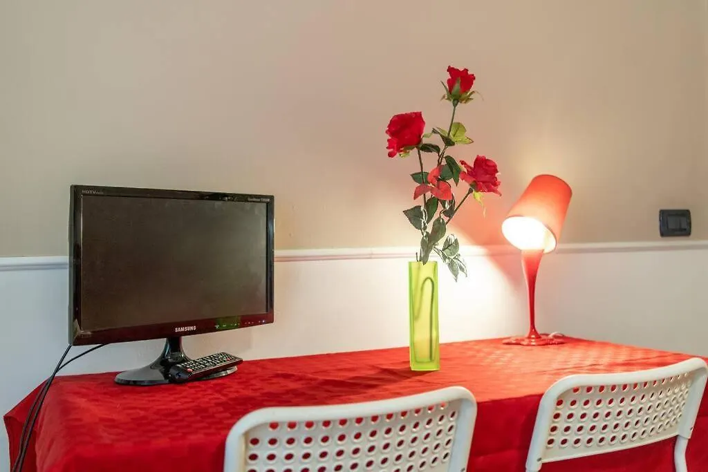 Terrazze Italiane City Center - Red Apartment Verona