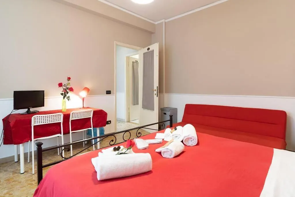 Terrazze Italiane City Center - Red Apartment Verona Italy